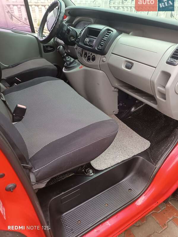 Минивэн Renault Trafic 2002 в Черновцах