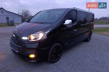 Минивэн Renault Trafic 2016 в Млинове