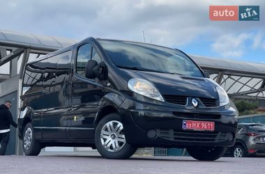 Вантажопасажирський фургон Renault Trafic 2014 в Рівному