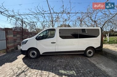 Минивэн Renault Trafic 2022 в Вараше