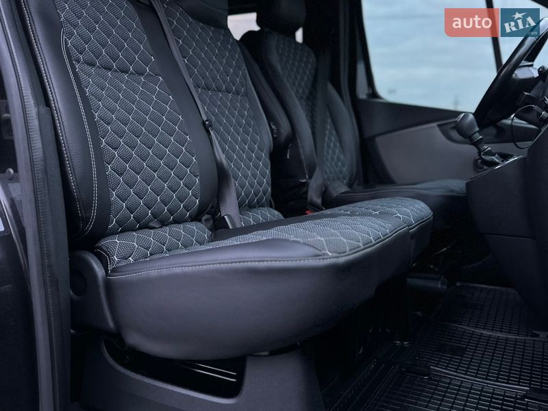 Минивэн Renault Trafic 2016 в Млинове
