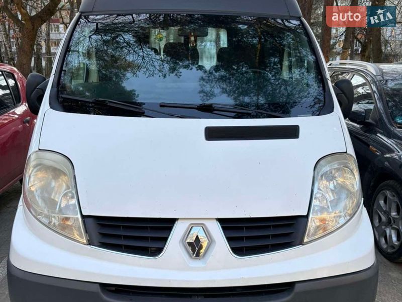 Мінівен Renault Trafic 2008 в Новояворівську