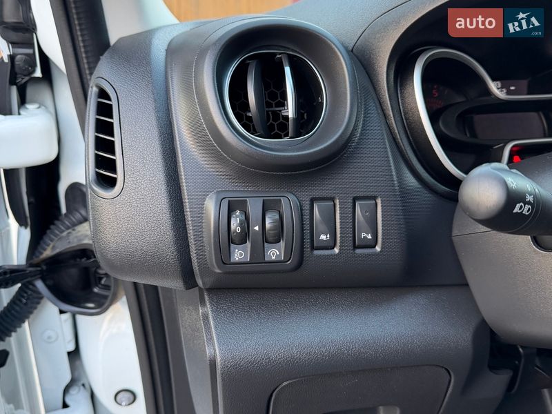 Грузовой фургон Renault Trafic 2021 в Луцке