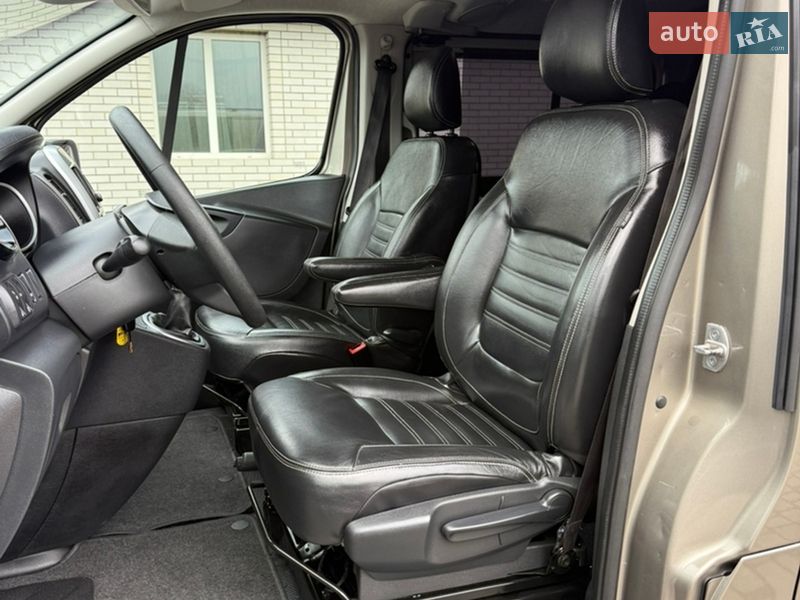 Вантажопасажирський фургон Renault Trafic 2019 в Києві фото 79 Вантажопасажирський фургон Renault Trafic 2019 в Києві