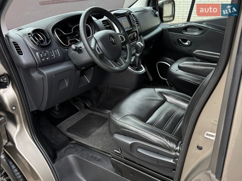 Вантажопасажирський фургон Renault Trafic 2019 в Києві фото 81 Вантажопасажирський фургон Renault Trafic 2019 в Києві