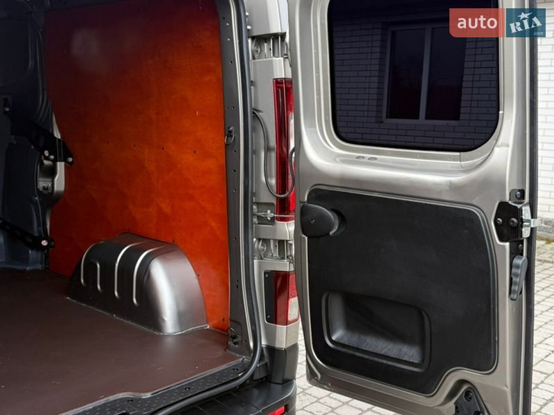 Вантажопасажирський фургон Renault Trafic 2019 в Києві фото 105 Вантажопасажирський фургон Renault Trafic 2019 в Києві