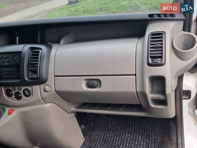 Минивэн Renault Trafic 2005 в Савинцах фото 10 Минивэн Renault Trafic 2005 в Савинцах