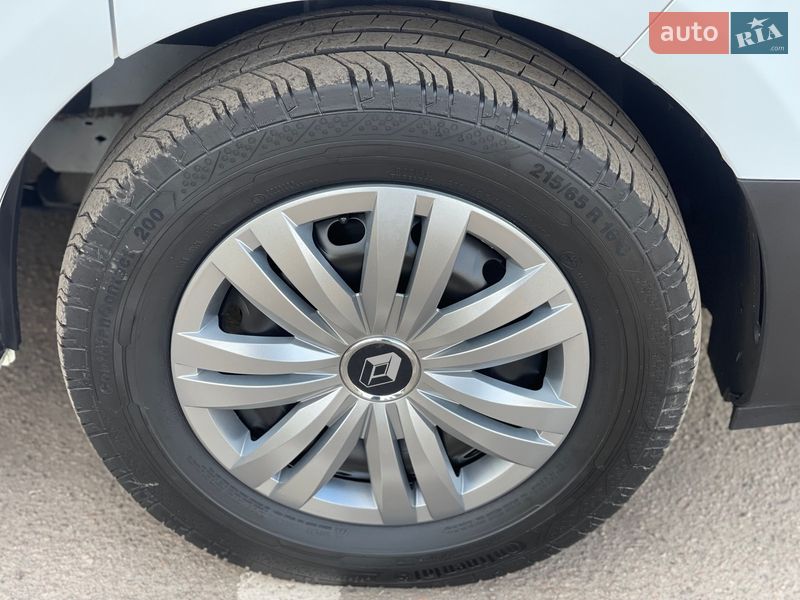 Грузовой фургон Renault Trafic 2023 в Дубно