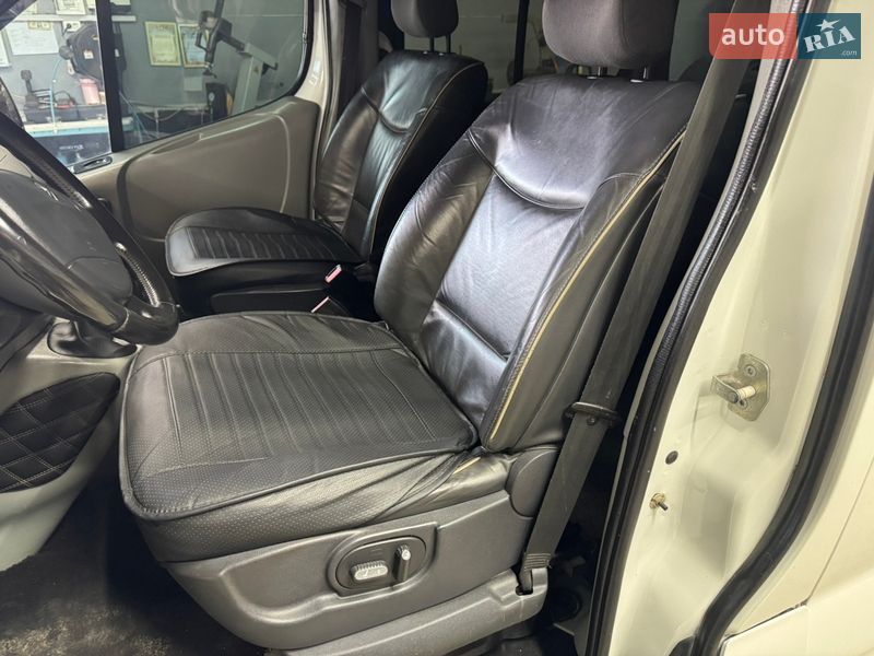 Минивэн Renault Trafic 2002 в Владимире фото 19 Минивэн Renault Trafic 2002 в Владимире