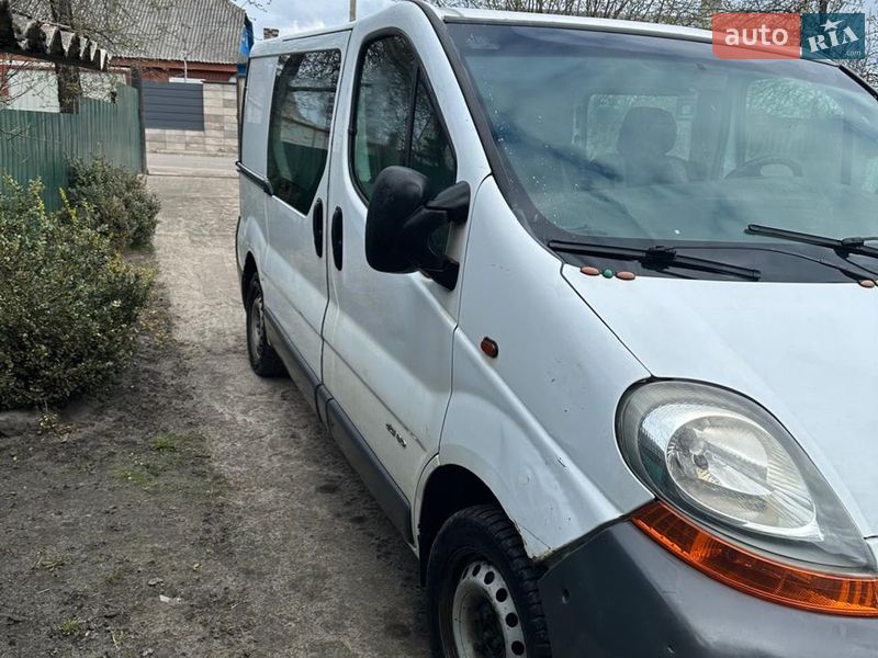 Мінівен Renault Trafic 2004 в Ратному