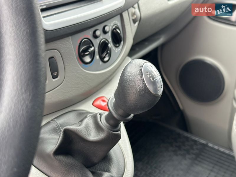 Мінівен Renault Trafic 2012 в Бродах фото 38 Мінівен Renault Trafic 2012 в Бродах