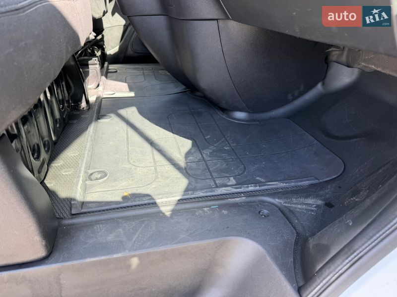 Грузовой фургон Renault Trafic 2020 в Луцке фото 44 Грузовой фургон Renault Trafic 2020 в Луцке