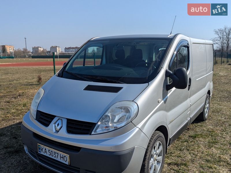 2011 Renault Trafic, VIN VF1FLA0A6BV416054:plate — фото 1 (autoria)