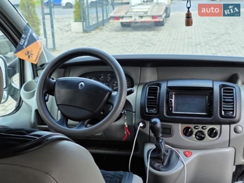 Мінівен Renault Trafic 2003 в Одесі