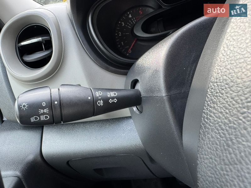 Мінівен Renault Trafic 2017 в Луцьку фото 24 Мінівен Renault Trafic 2017 в Луцьку