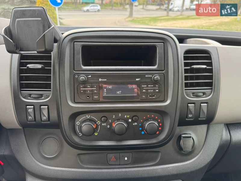 Мінівен Renault Trafic 2017 в Луцьку фото 28 Мінівен Renault Trafic 2017 в Луцьку