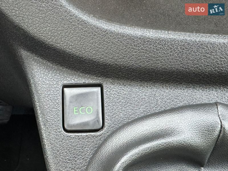 Мінівен Renault Trafic 2017 в Луцьку фото 31 Мінівен Renault Trafic 2017 в Луцьку