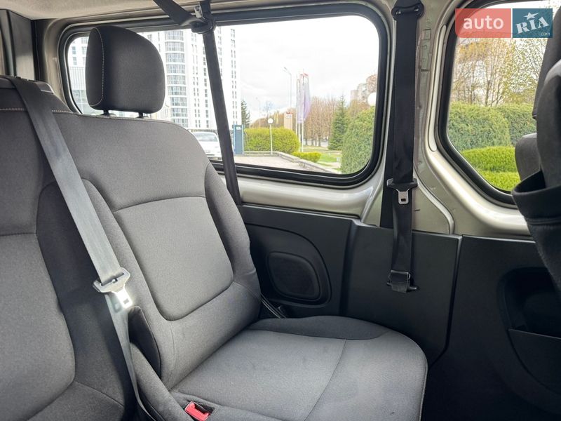 Мінівен Renault Trafic 2017 в Луцьку фото 48 Мінівен Renault Trafic 2017 в Луцьку