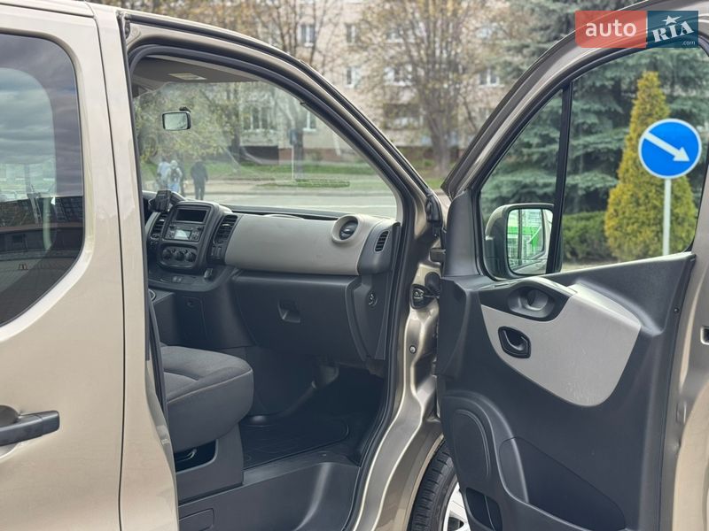 Мінівен Renault Trafic 2017 в Луцьку фото 36 Мінівен Renault Trafic 2017 в Луцьку