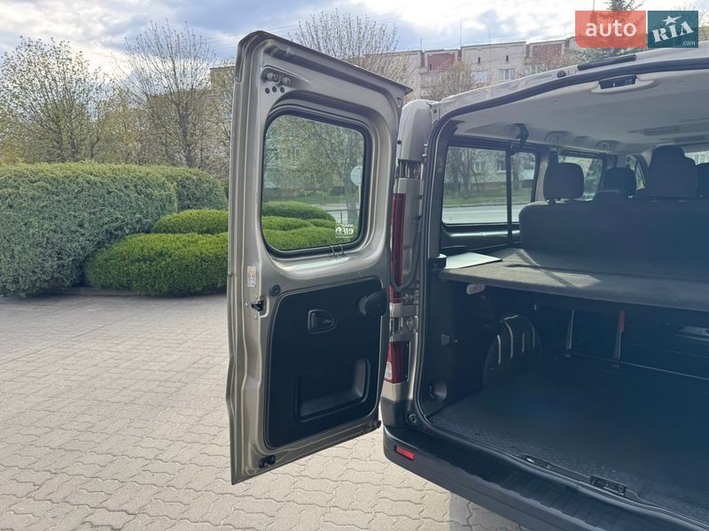 Мінівен Renault Trafic 2017 в Луцьку фото 54 Мінівен Renault Trafic 2017 в Луцьку