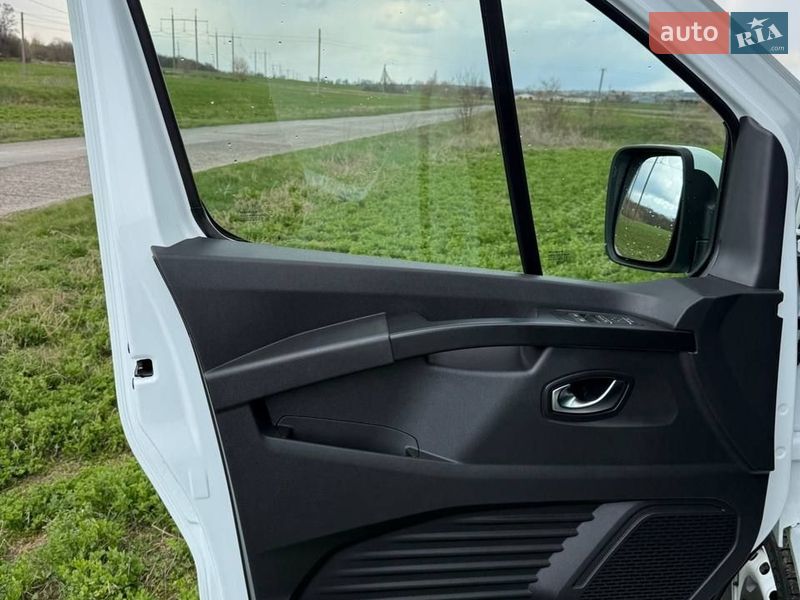 Грузовой фургон Renault Trafic 2022 в Ладыжине