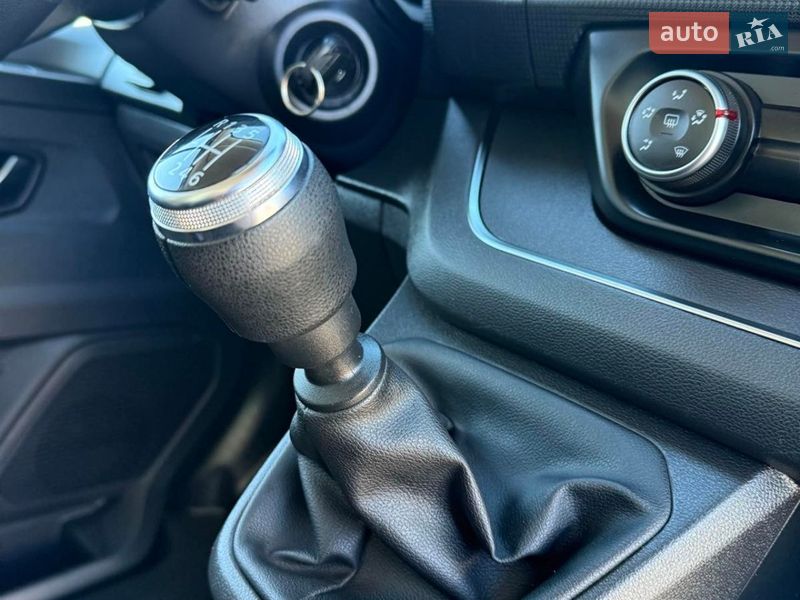 Грузовой фургон Renault Trafic 2022 в Ладыжине