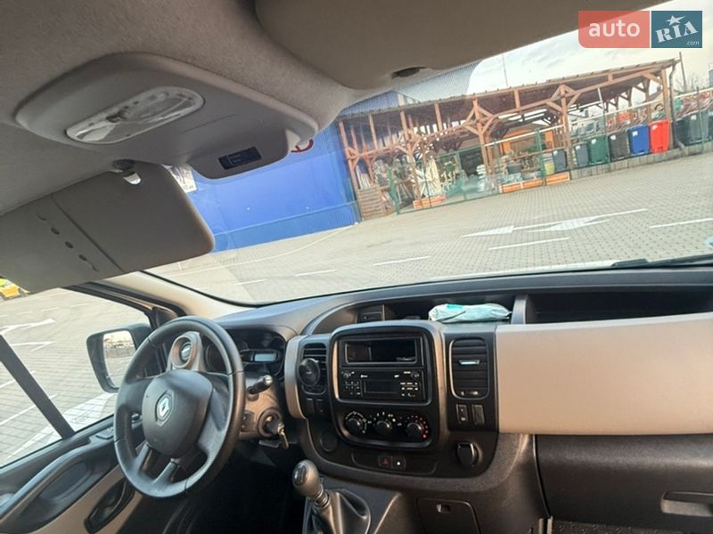 Грузовой фургон Renault Trafic 2017 в Нововолынске
