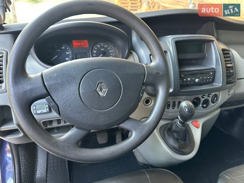 Вантажний фургон Renault Trafic 2011 в Дніпрі