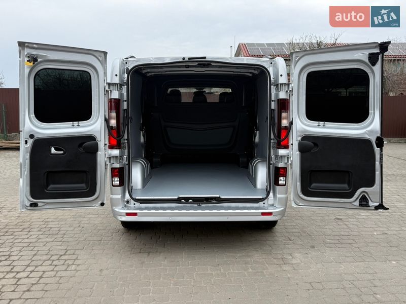 Грузопассажирский фургон Renault Trafic 2020 в Киеве
