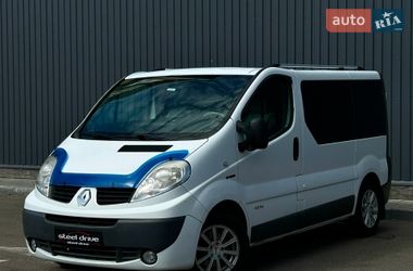 Минивэн Renault Trafic 2008 в Николаеве