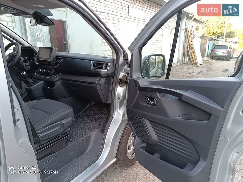 Микроавтобус Renault Trafic 2022 в Харькове