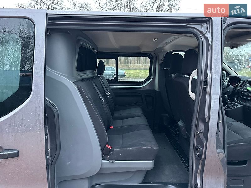 Грузопассажирский фургон Renault Trafic 2018 в Ровно