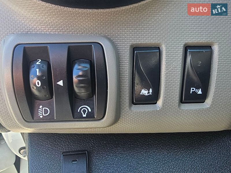 Вантажопасажирський фургон Renault Trafic 2019 в Запоріжжі
