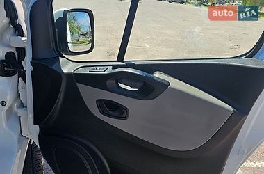 Вантажопасажирський фургон Renault Trafic 2019 в Запоріжжі