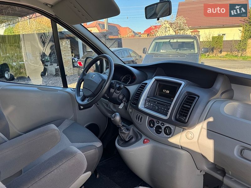 Мінівен Renault Trafic 2012 в Луцьку