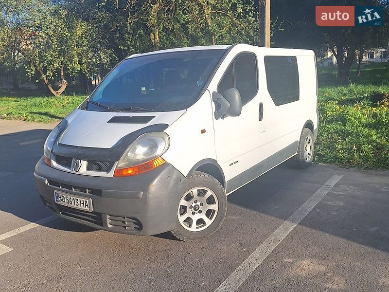Минивэн Renault Trafic 2004 в Жовкве