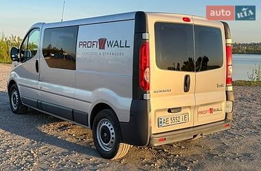 Вантажопасажирський фургон Renault Trafic 2012 в Дніпрі