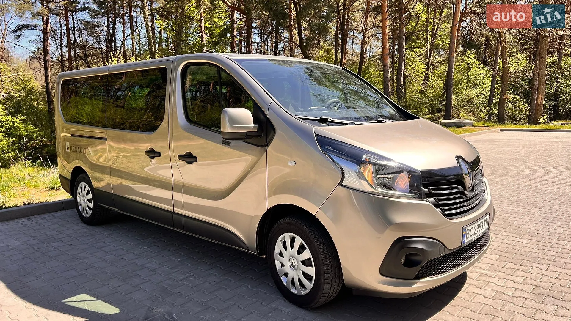 2019 Renault Trafic - мініатюра 2