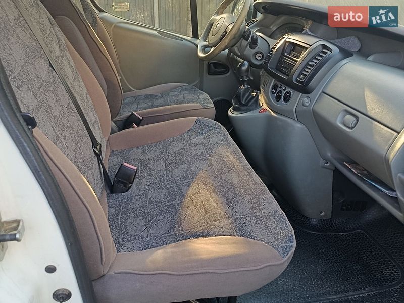 Минивэн Renault Trafic 2008 в Дрогобыче