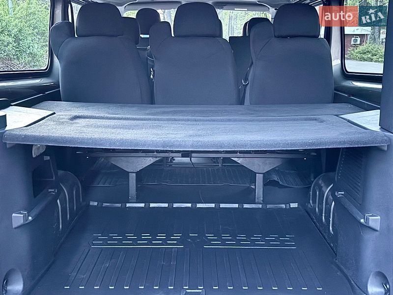 Минивэн Renault Trafic 2015 в Луцке
