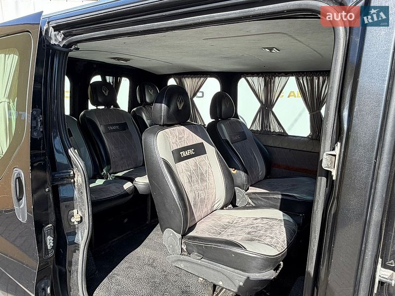 Минивэн Renault Trafic 2006 в Ровно