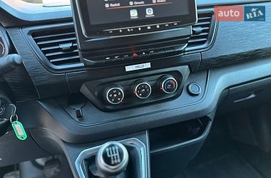 Грузовой фургон Renault Trafic 2022 в Бродах