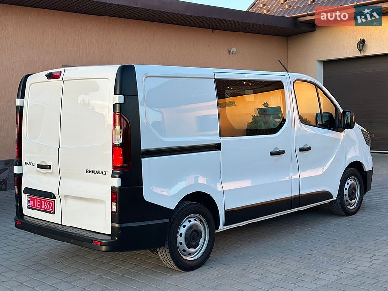 Грузовой фургон Renault Trafic 2022 в Бродах