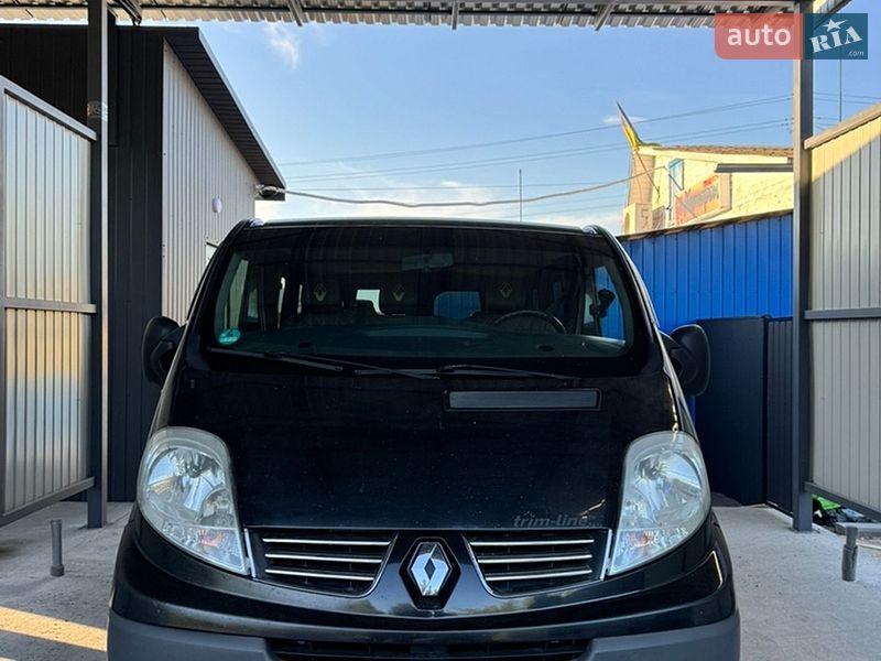 Микроавтобус Renault Trafic 2011 в Ровно