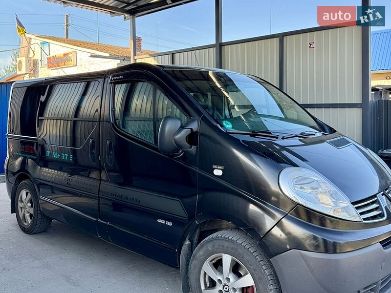 Микроавтобус Renault Trafic 2011 в Ровно