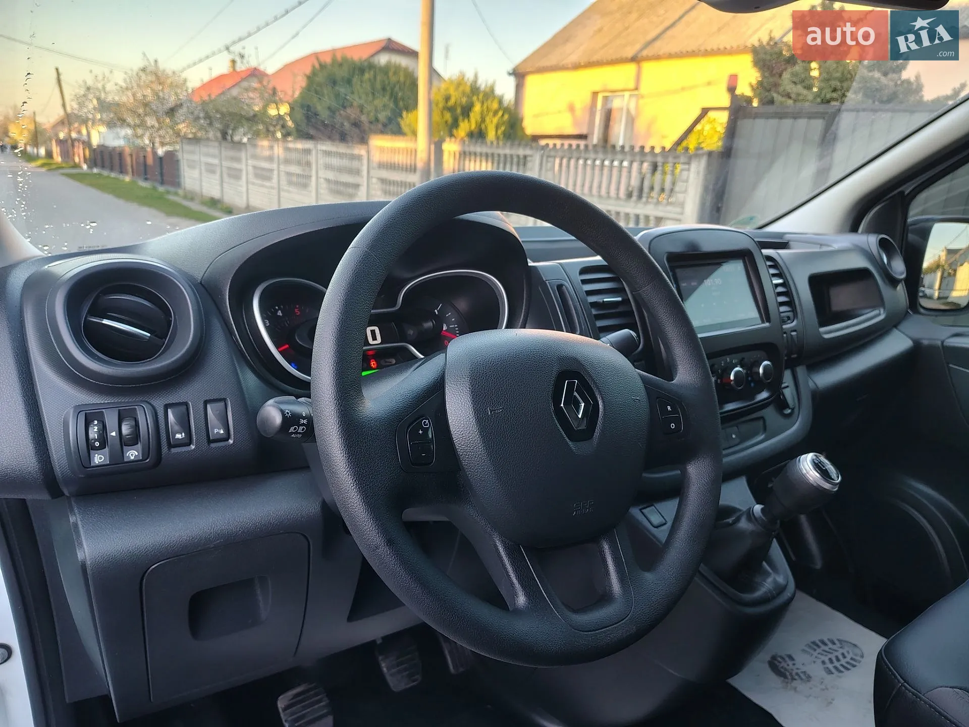 2021 Renault Trafic - мініатюра 13