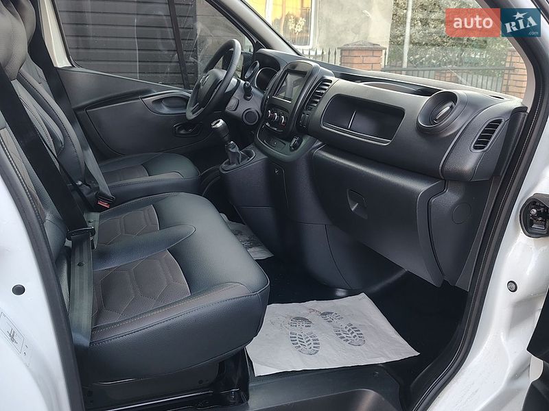 Минивэн Renault Trafic 2021 в Дубно