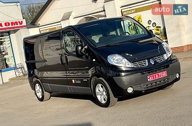 Грузовой фургон Renault Trafic 2012 в Бродах
