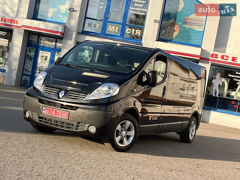 Грузовой фургон Renault Trafic 2012 в Бродах