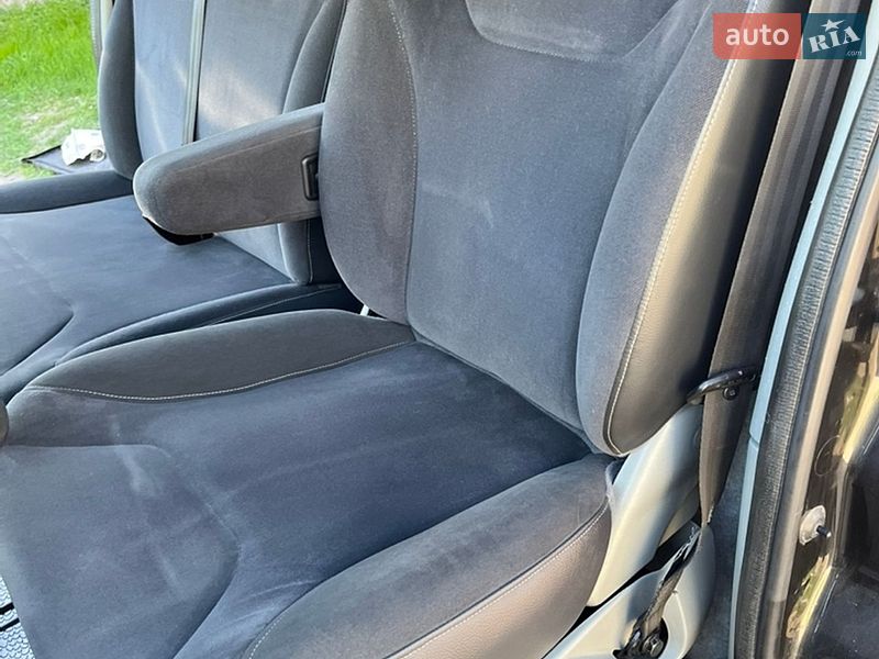Грузовой фургон Renault Trafic 2012 в Бродах